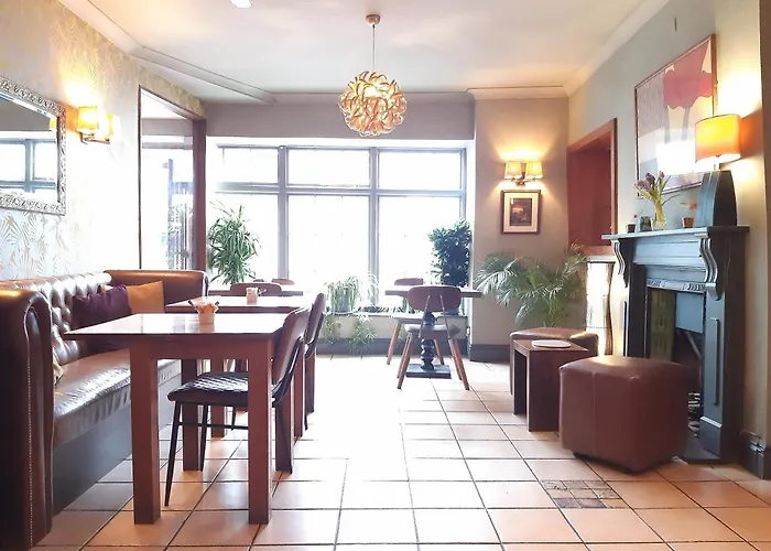 Browns Hotel Dartmouth