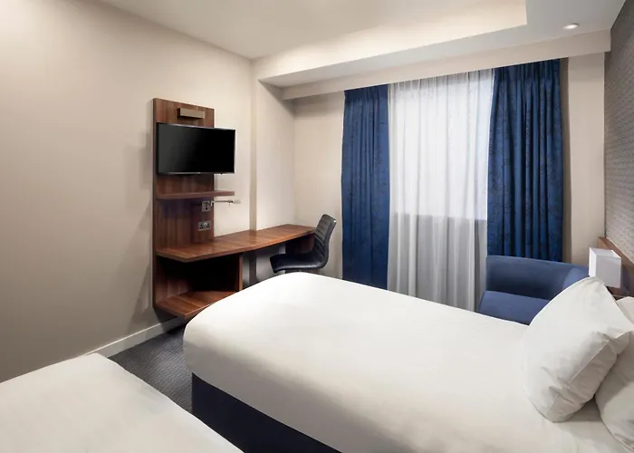 Holiday Inn Express Aberdeen Airport By Ihg