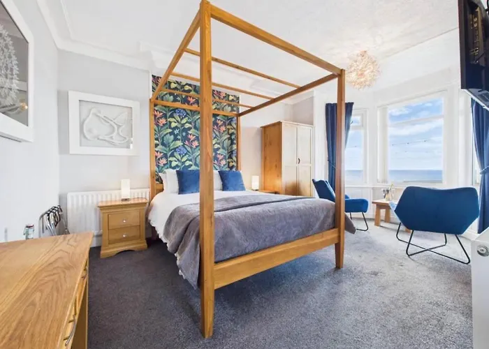 The Fossil Tree Hotel Blackpool