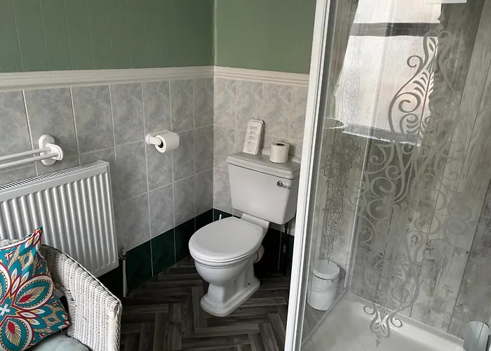 Weybourne Guest House Tenby