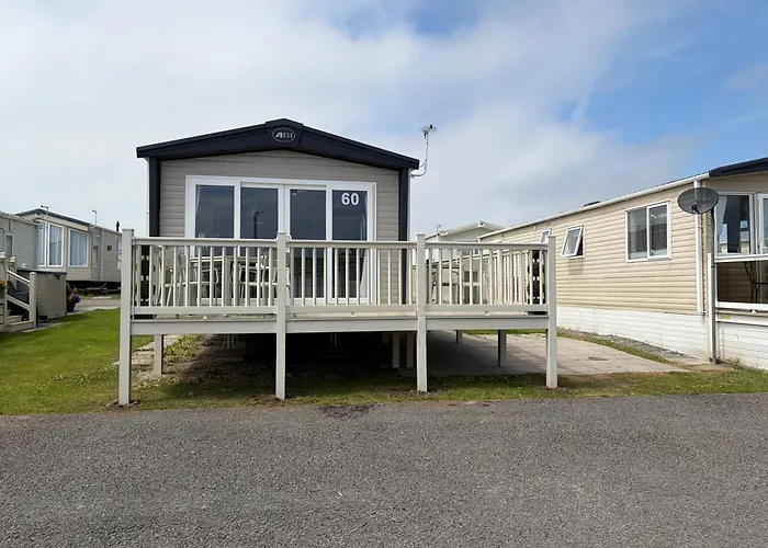 Caravan By The Sea Trecco Bay