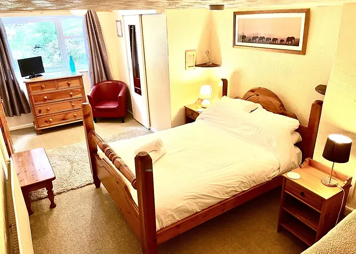 The Lake View Hotel
