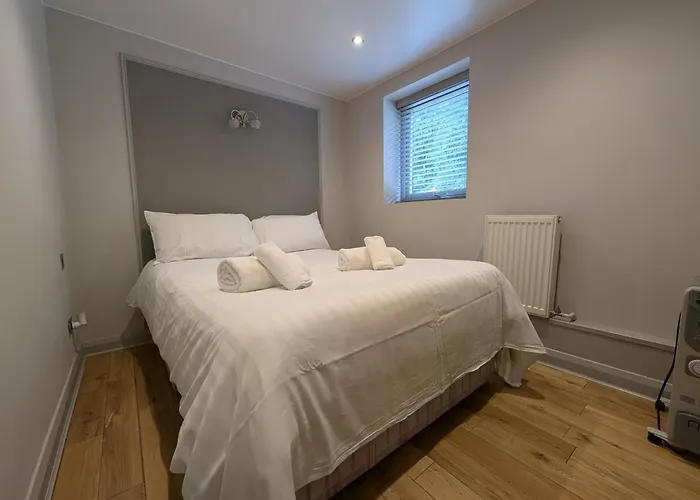 Casa Brighouse Bed & Breakfast
