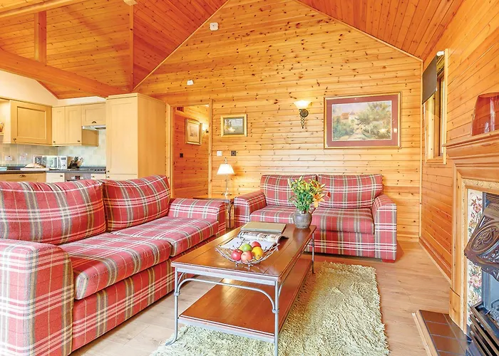 Tilford Woods Lodge Retreat Hurley 