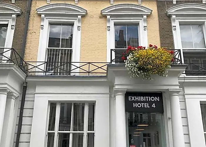 Exhibition Court Hotel 4