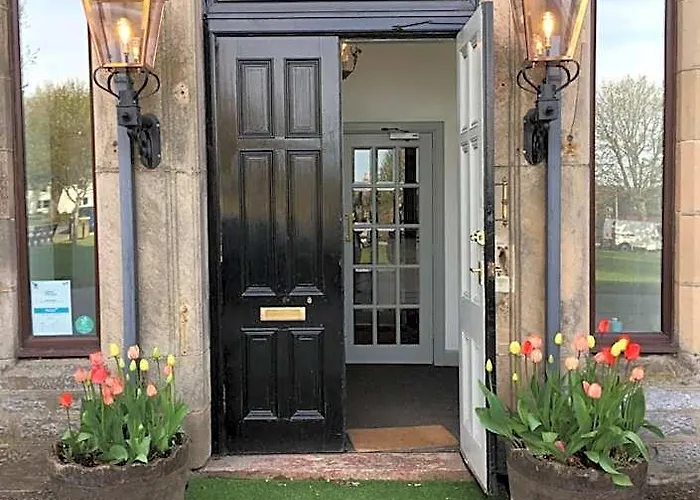 Hotel Square Tomintoul