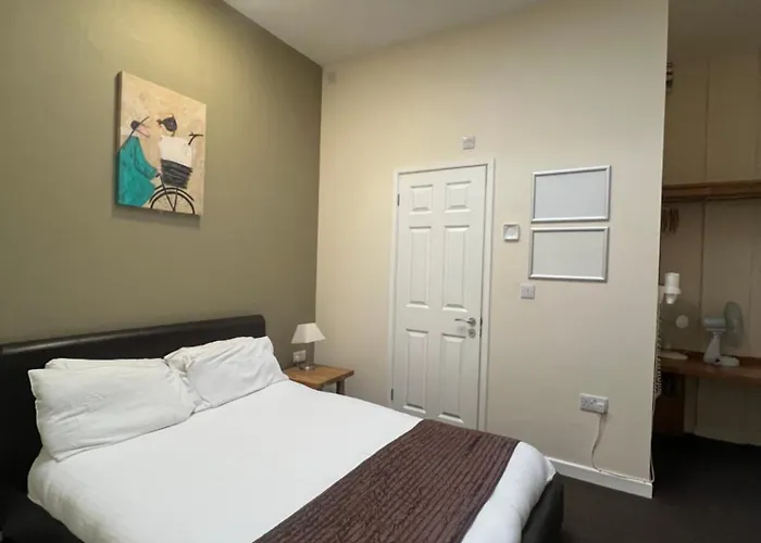 Central Hotel Gloucester By Roomsbooked