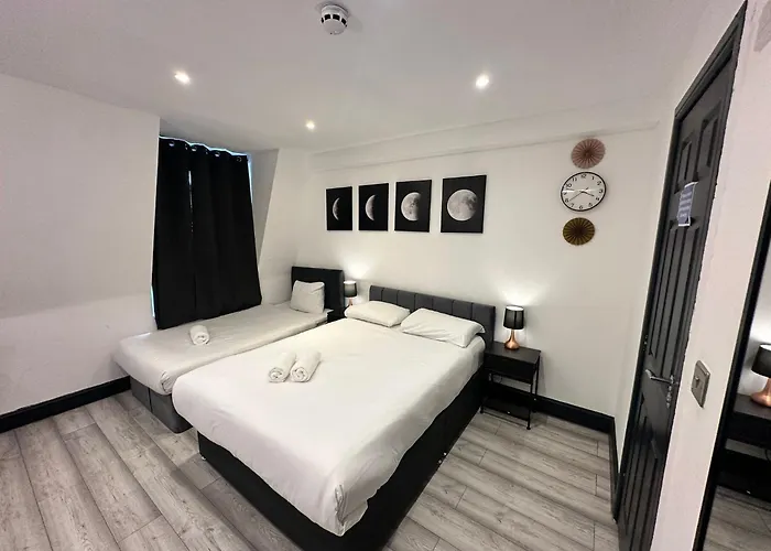 Amsterdam Hotel