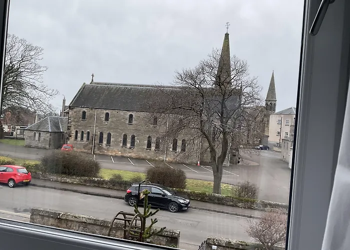 Dunclutha Guest House Leven 