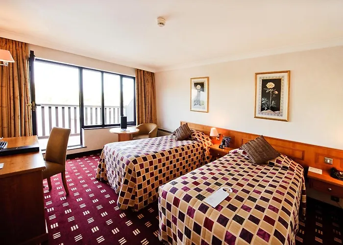 Reading Lake Hotel