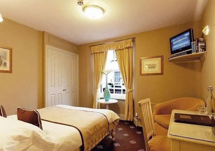 Browns Tavistock Hotel