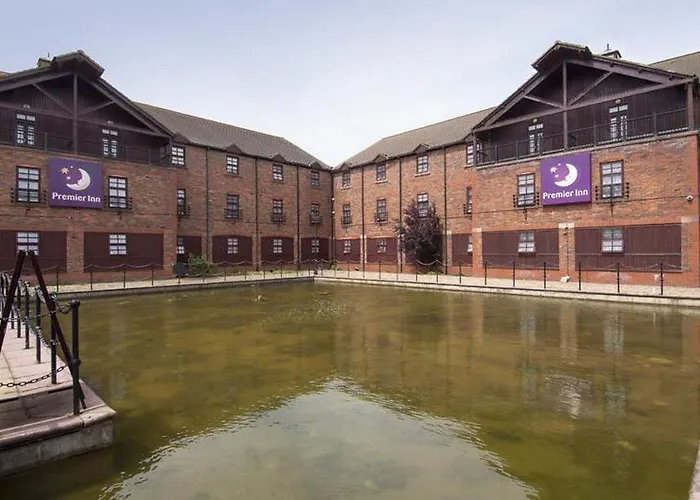 Premier Inn Milton Keynes South West