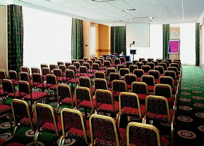 Menzies Strathmore Luton
