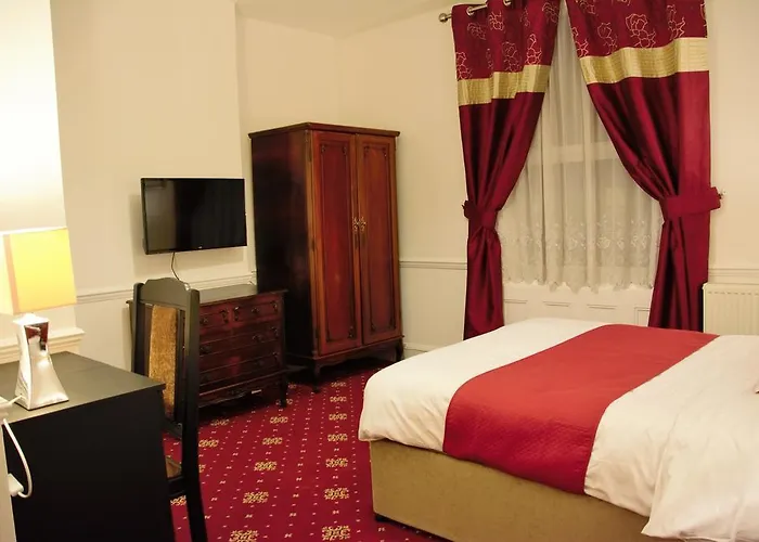 Crown Lodge Guest House Reading