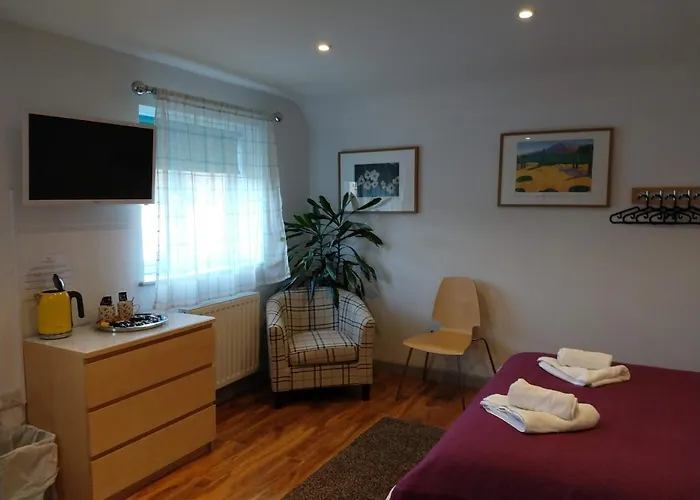 B - Simply Rooms