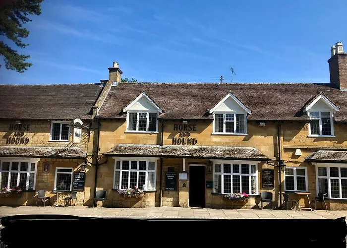 Horse & Hound Inn Broadway 